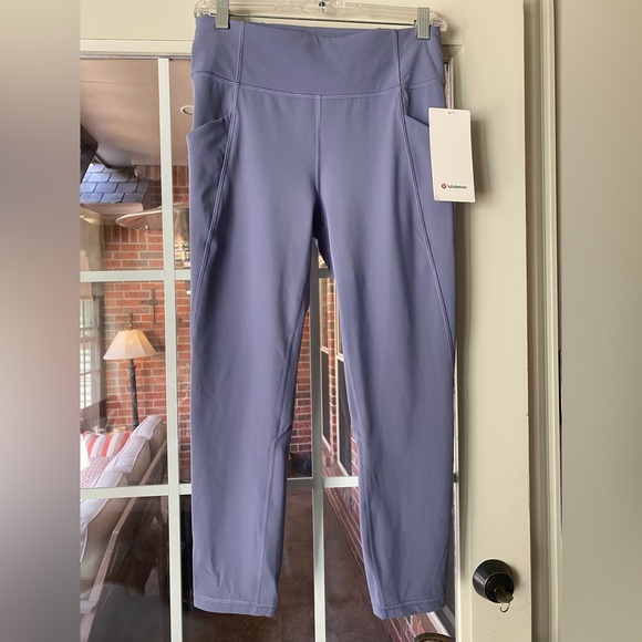 Periwinkle Time to Sweat Crop 23” size 8 leggings - Picture 1 of 6